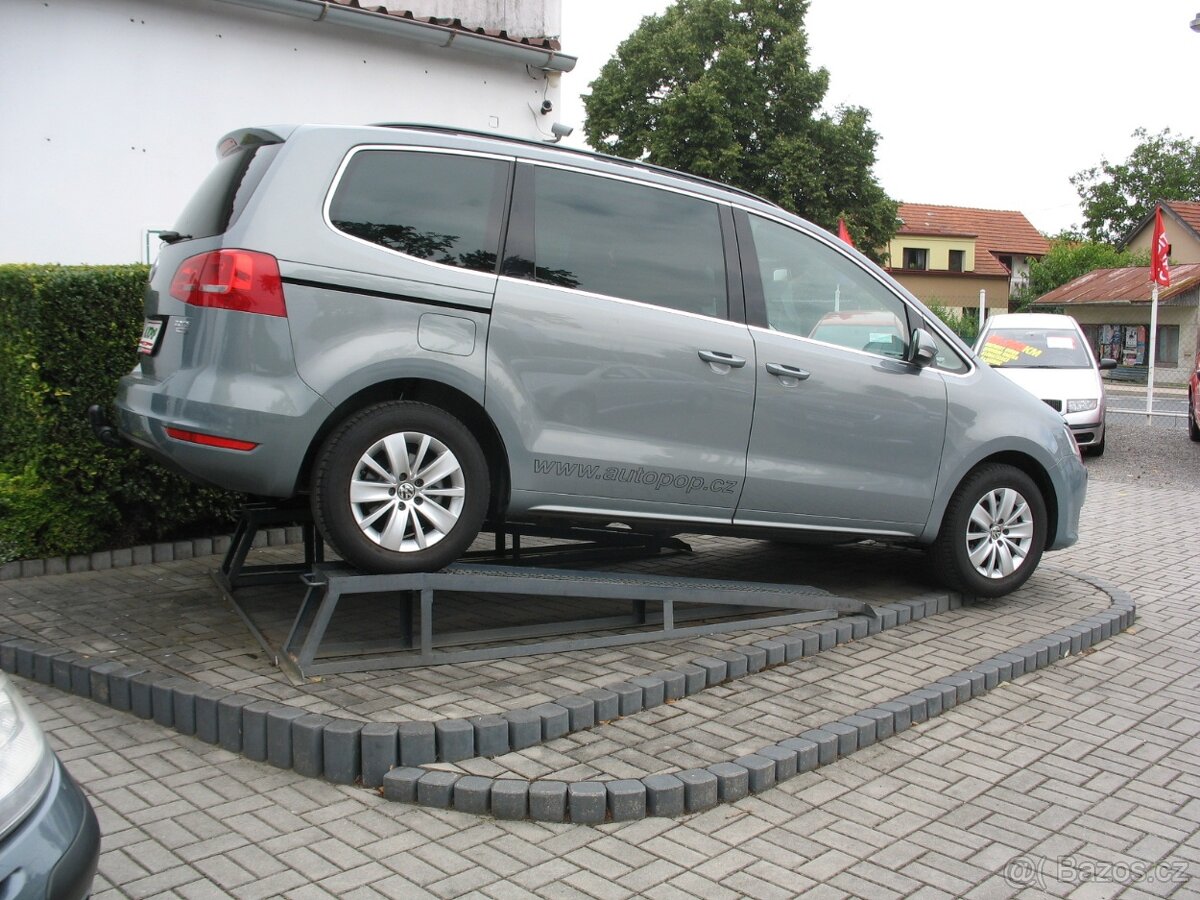 Sharan 2,0 TDi-125 kW, 299.900,-Kč - 2