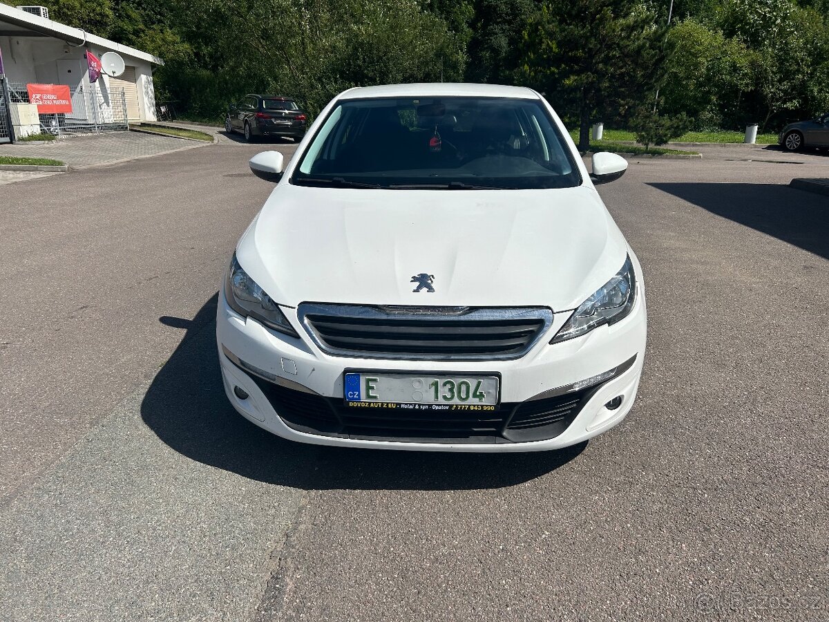 Peugeot 308 1.6hdi 68kw 236Tkm r.v.2014 top stav serviska - 2