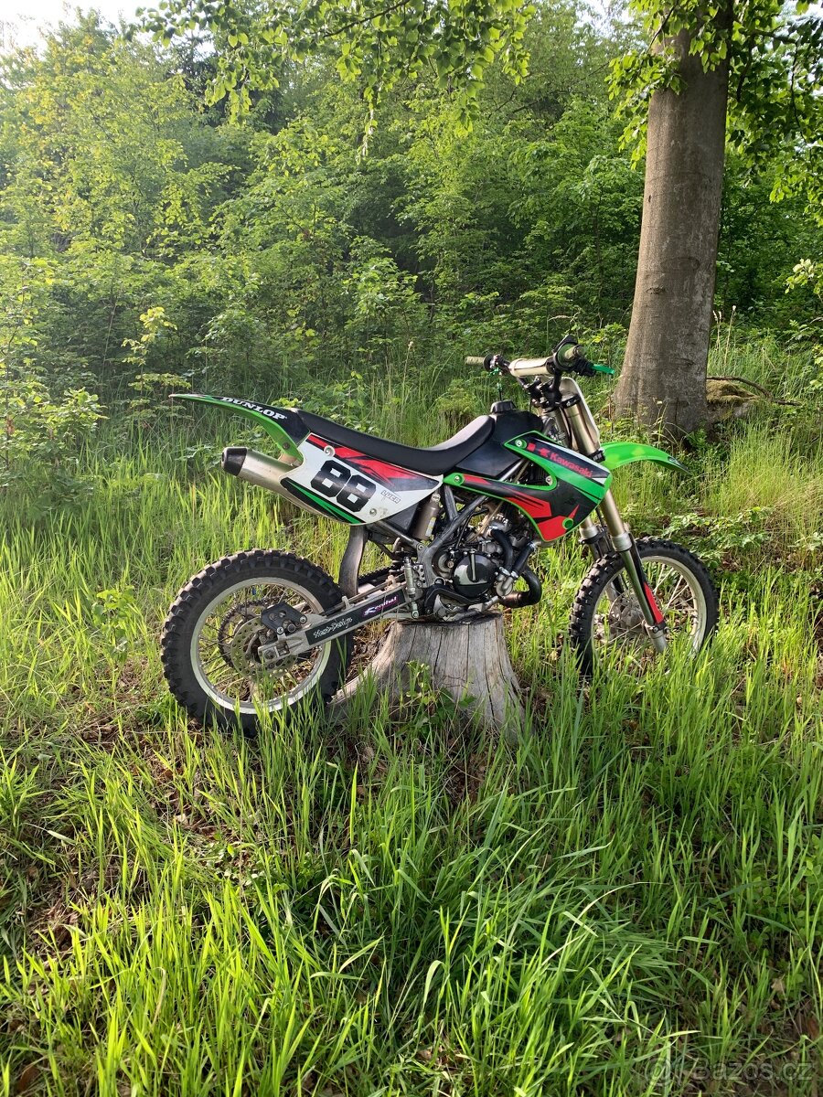 NA PRODEJ – Kawasaki KX 85 17/14 (2009)