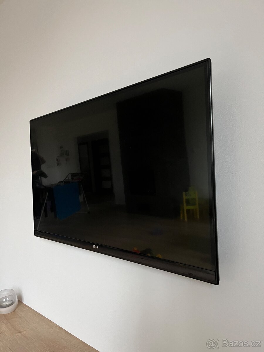 Televize LG 42LM640S (3D) - 2