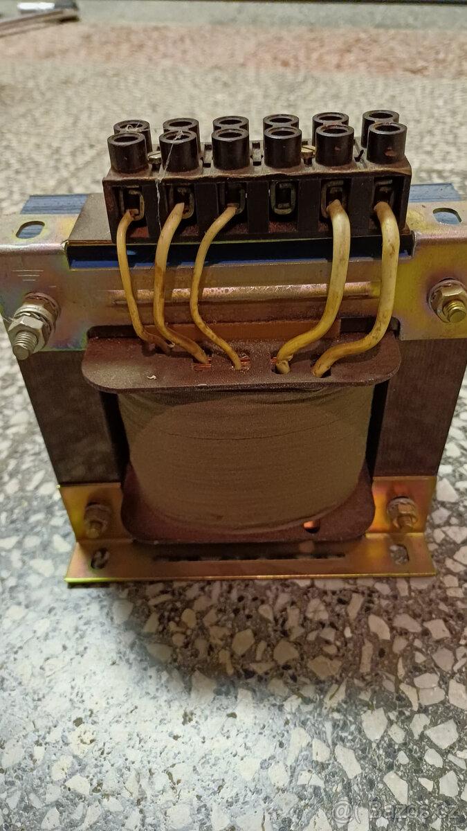 Transformátor na 220/24V - 2