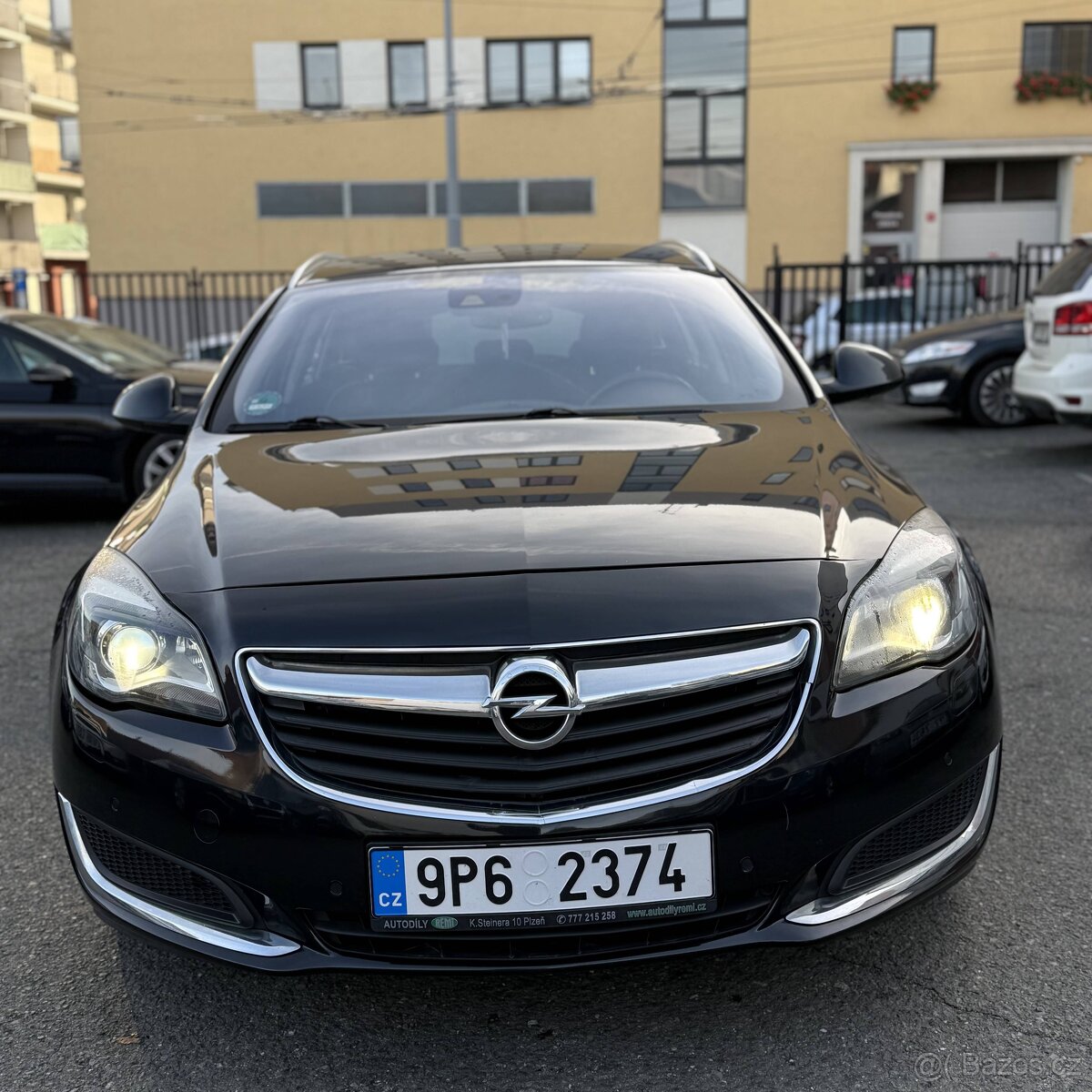 Opel Insignia • 1.6 CDTI • 100 kW • 2016 Cena: 149 000 Kč N - 2