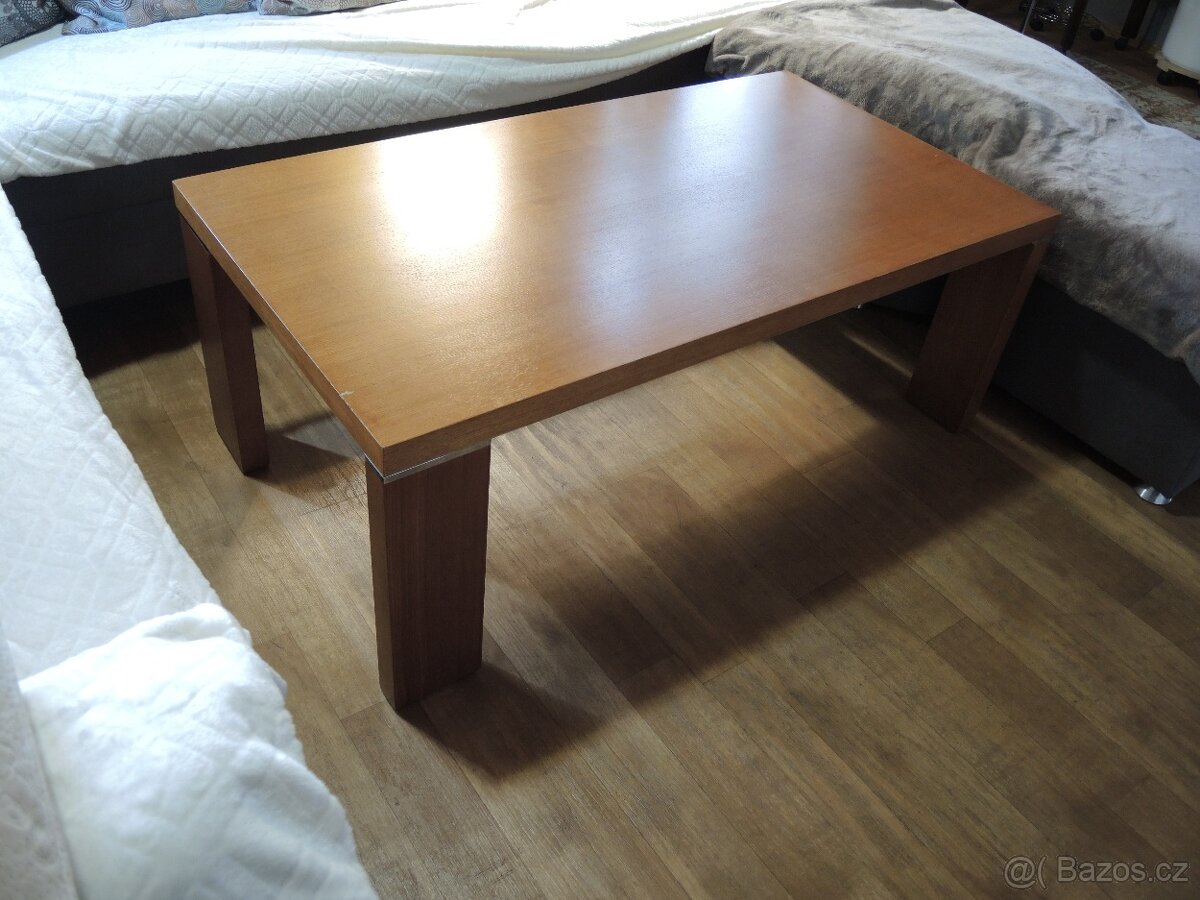 Prodám konferenční stolek. - 2
