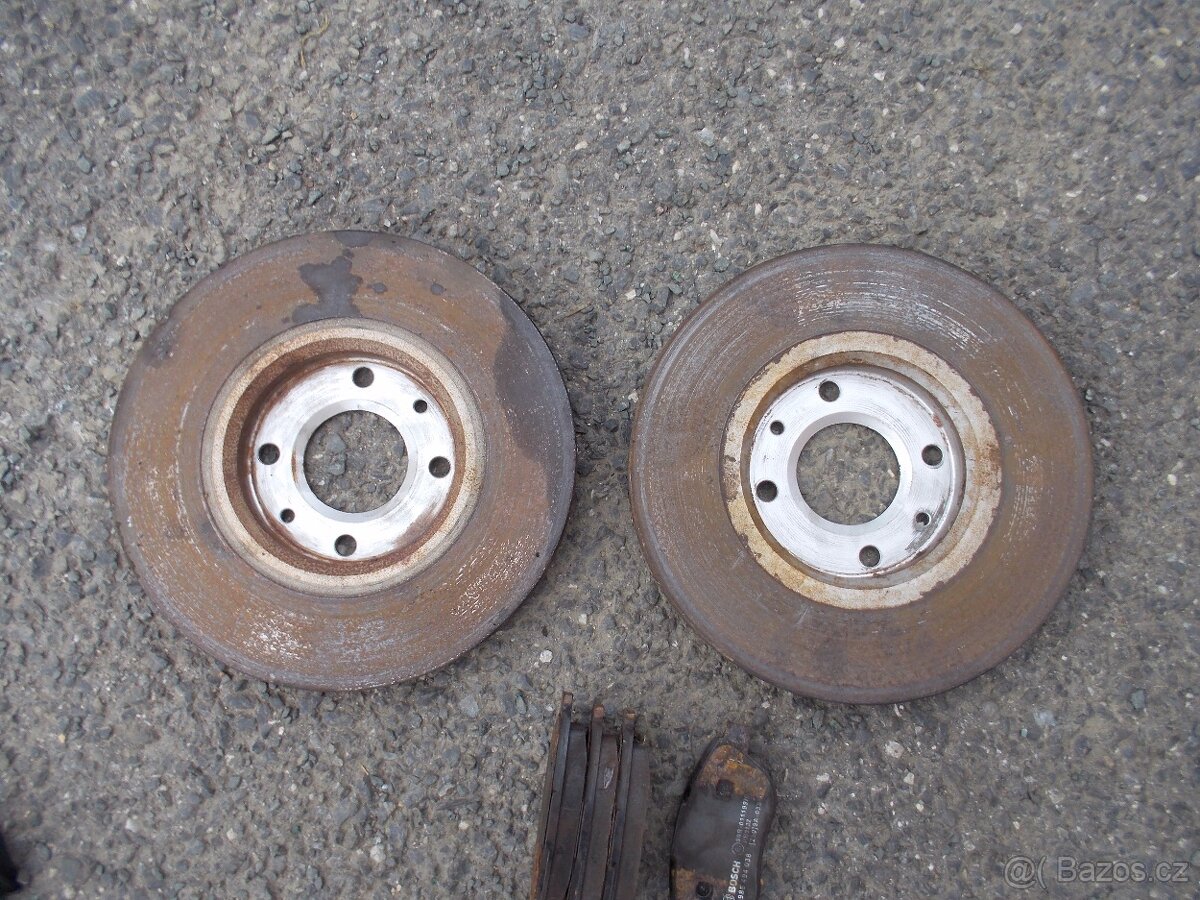 Brzdové kotouče a destičky Peugeot 307, Citroën C4 - 2