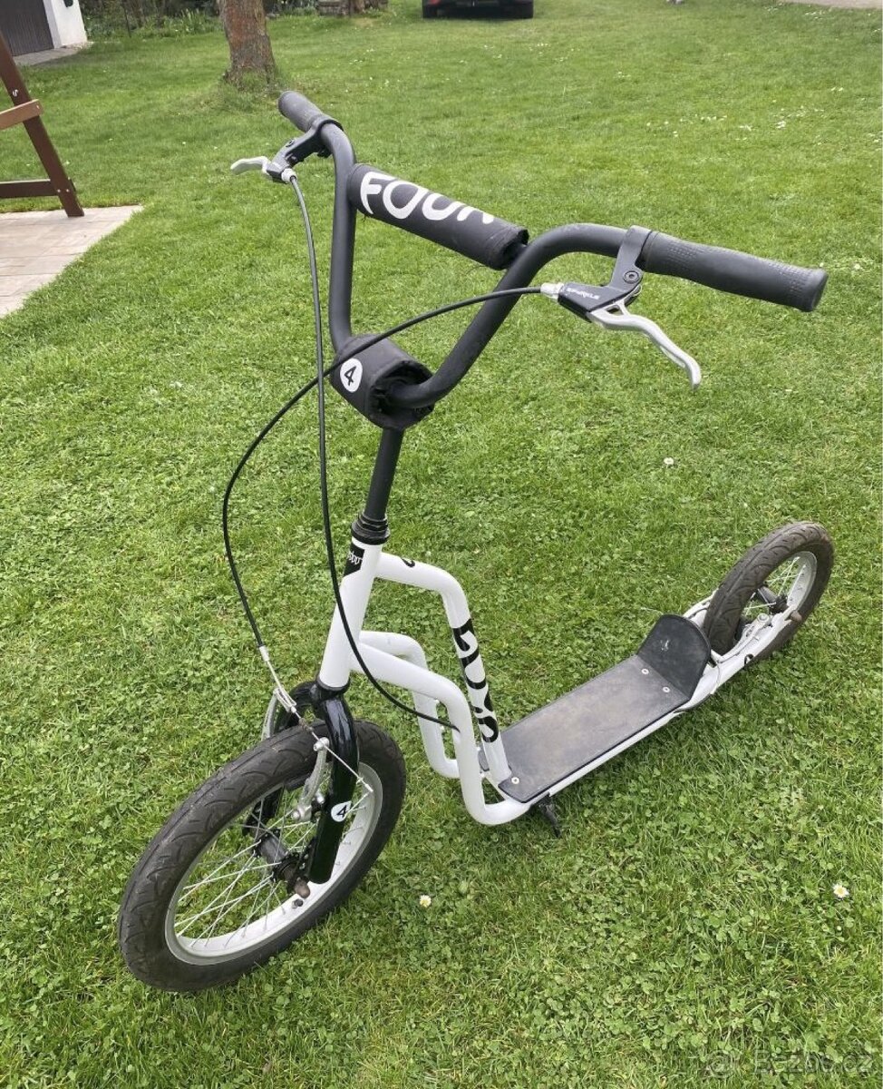 Koloběžka Yedoo Four - 2