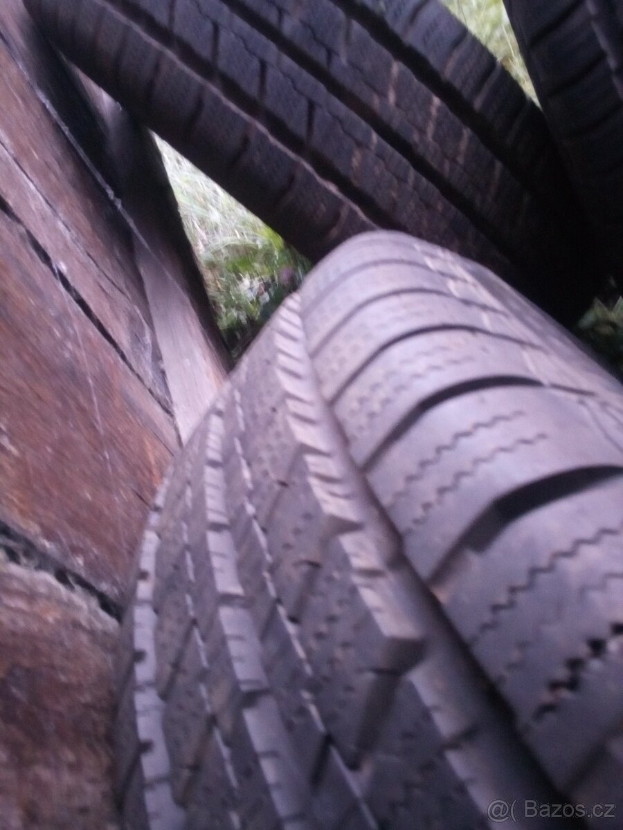 Zimní pneu 195/70 R 15C - 2