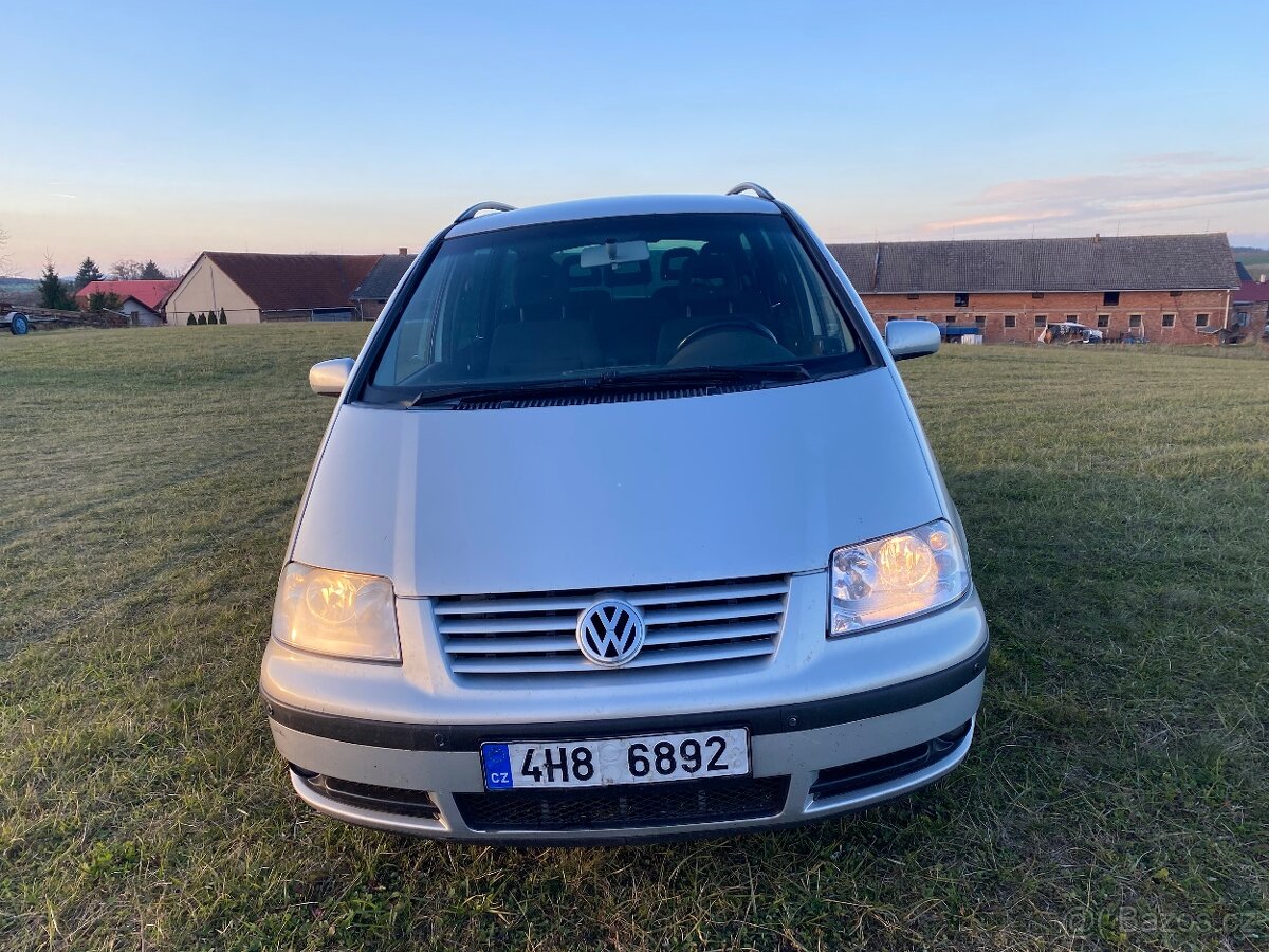 VW Sharan 7 míst 1.9 TDI 96 KW - 2