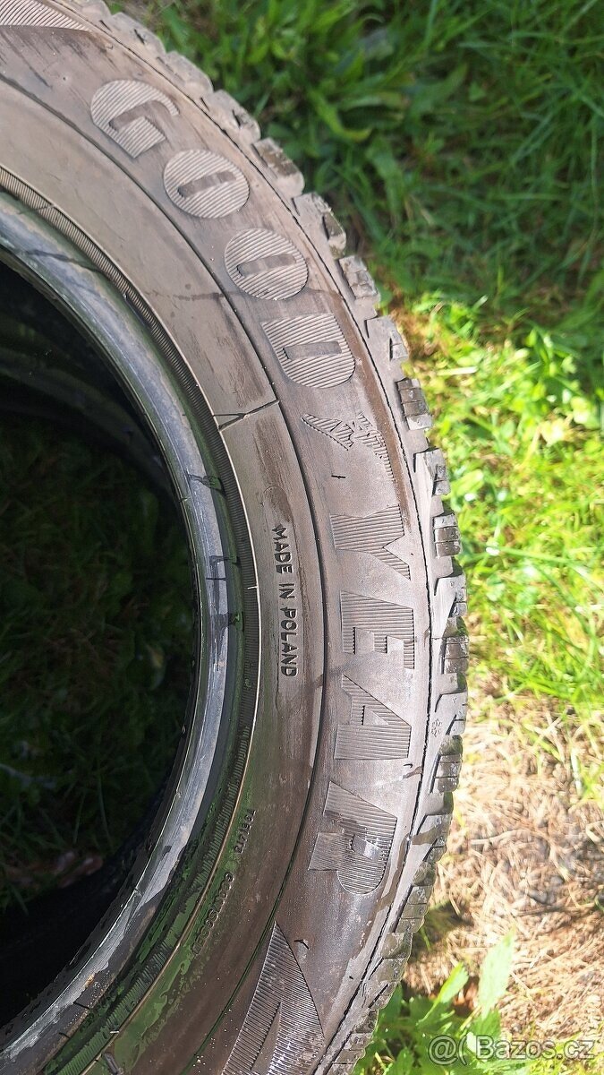Zimní pneu GoodYear 185/65 R15 - 2