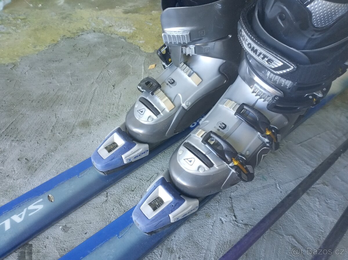 Sjezdové lyže. - 2