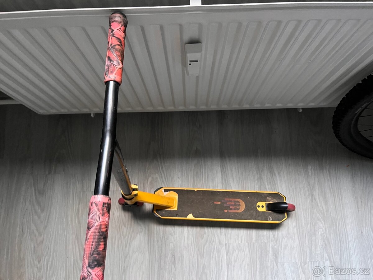 Freestyle koloběžka SLAMM - 2