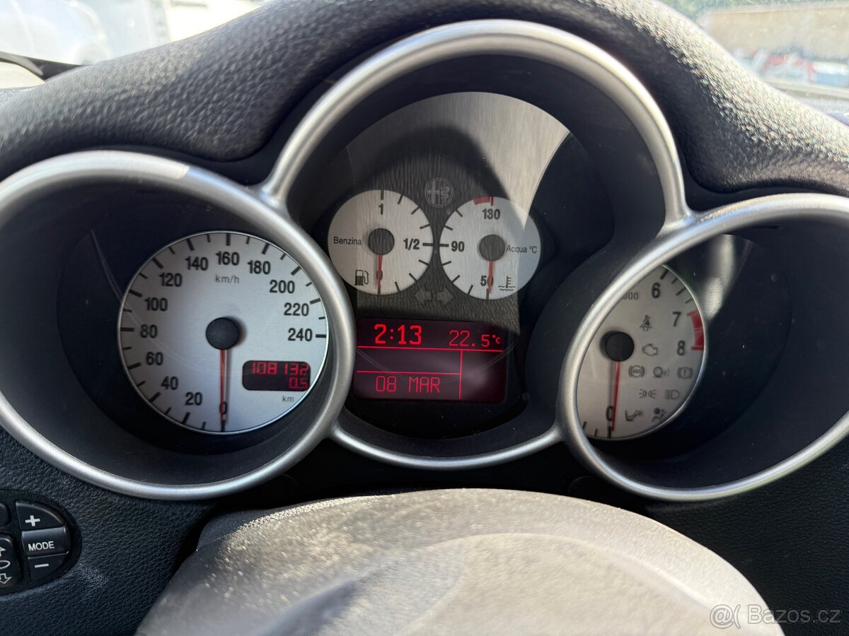 Alfa romeo 147 2002 1,6 twinspark - 2