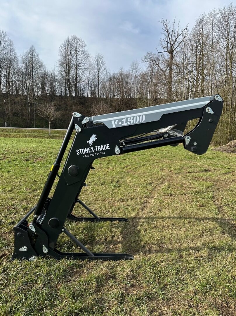 Čelní nakladač HYDRATRAC 1500 - 2