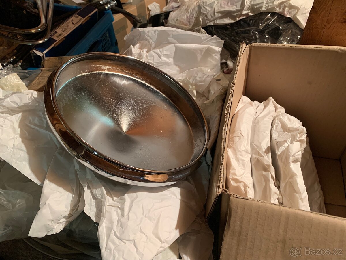 Tatra 603-chromované poklice - 2