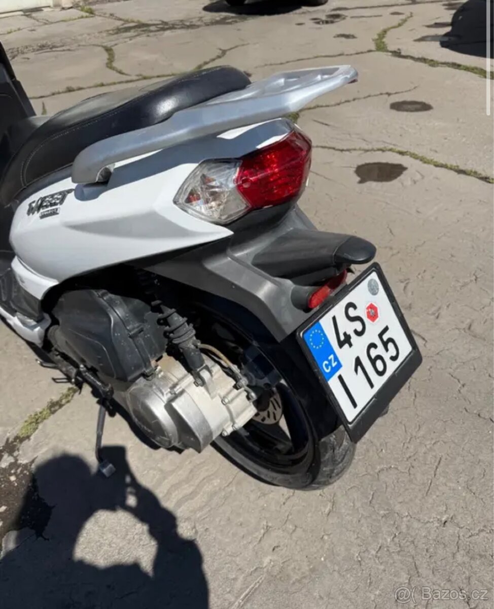 Peugeot Tweet 125 r. 2014 - 2