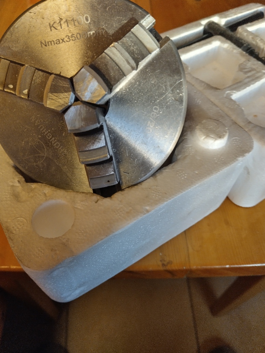 Skličidlo na malý soustruh - 2