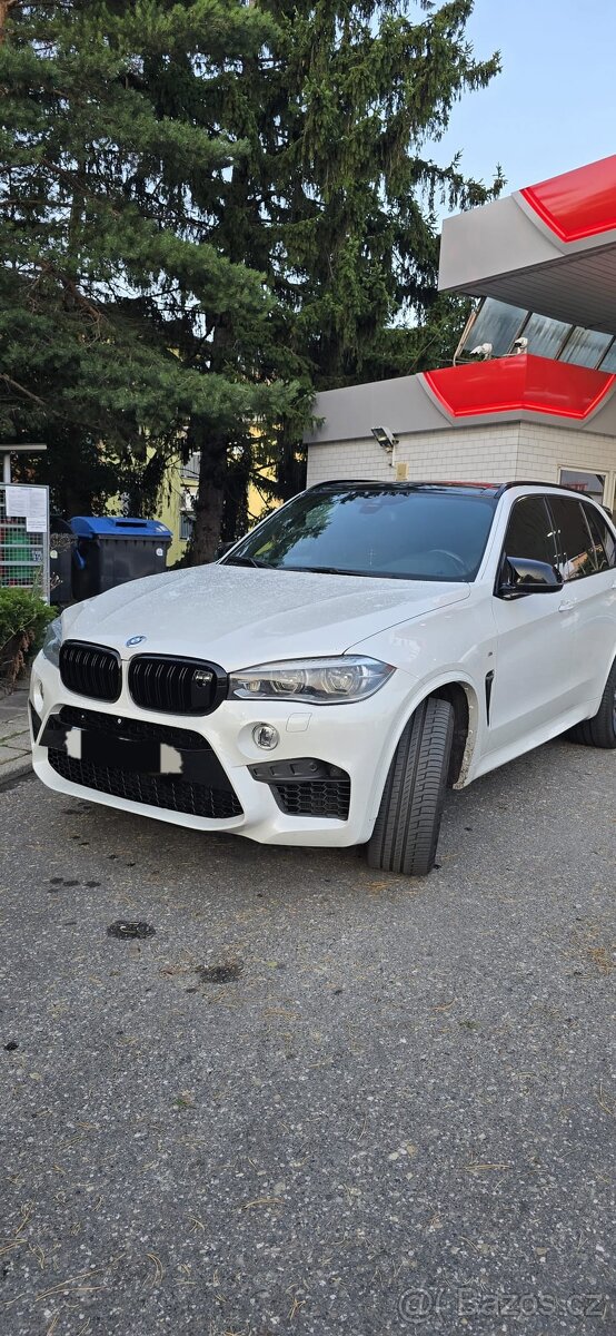 BMW X5 M50D - 2