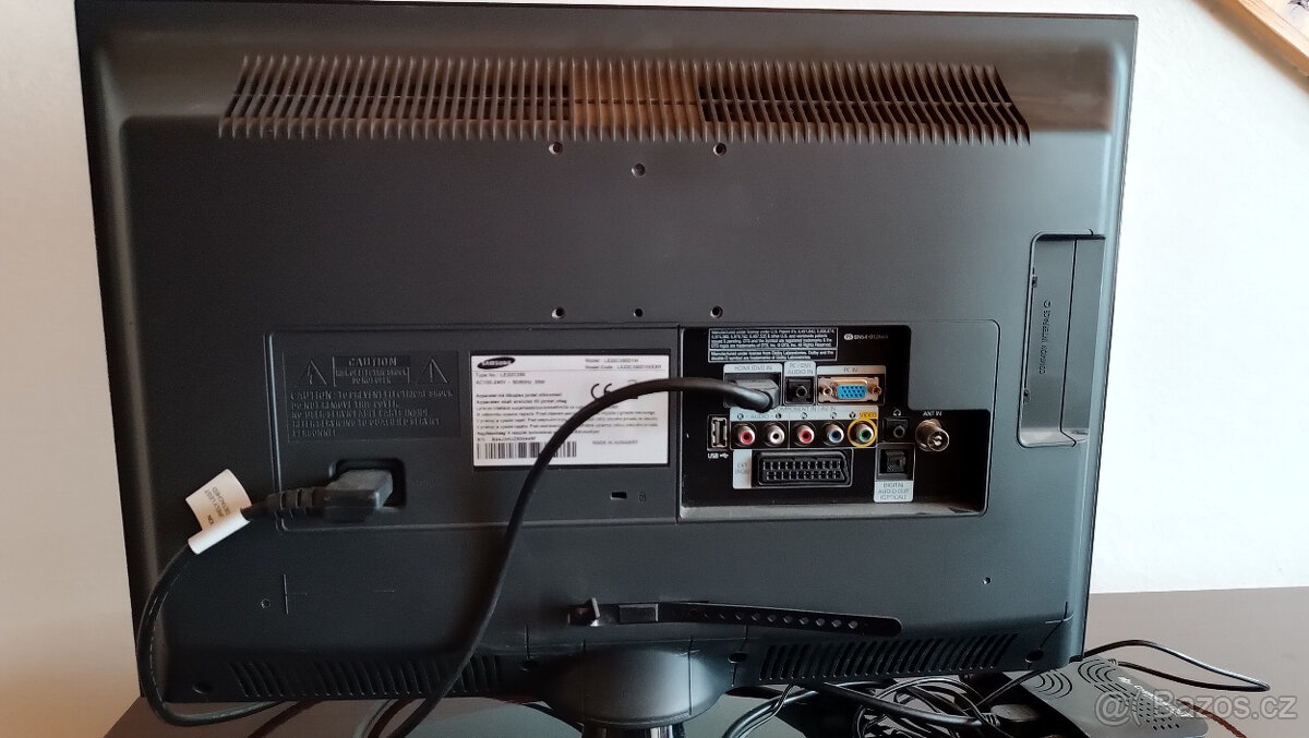 prodám televizi a set-top box - 2