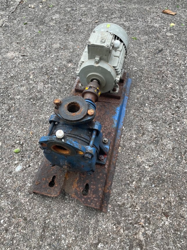 čerpadlo s elektromotorem Siemens - 2