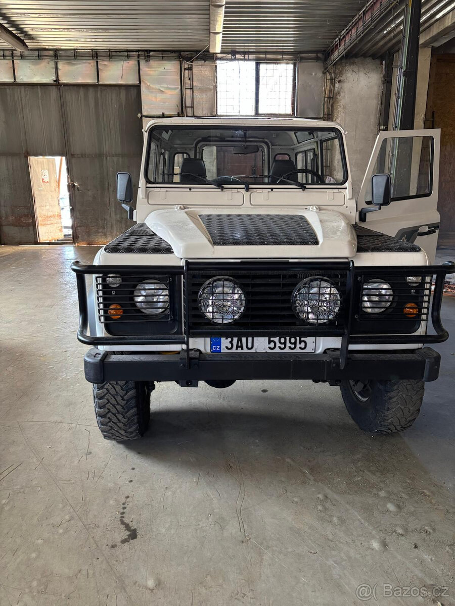 LAND ROVER DEFENDER 90 TD