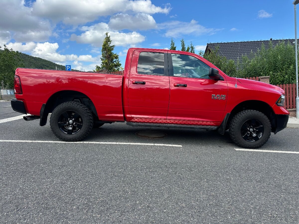 Dodge Ram ECO 4.7 V8 flex fuel,najeto: 192tis.km, rok: 2013