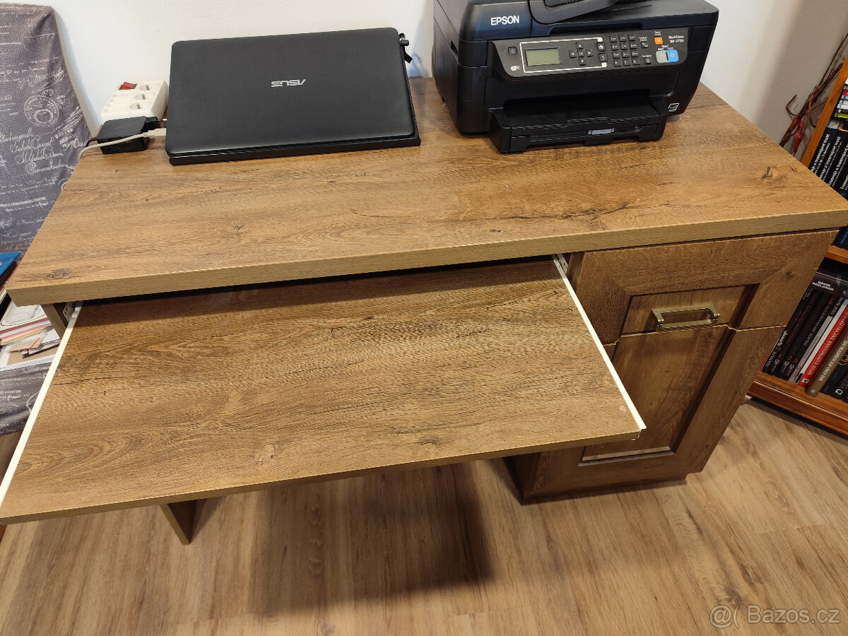 Prodám pracovní stůl pro práci s počítačem - 2