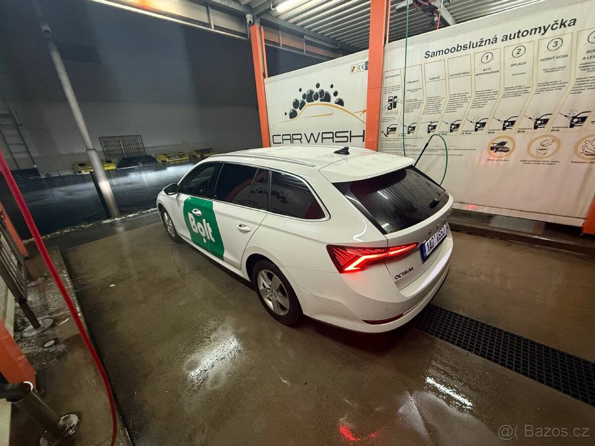 PRONÁJEM VOZIDLA ŠKODA OCTAVIA 4 2021, AUTOMAT, NA TAXI - 2