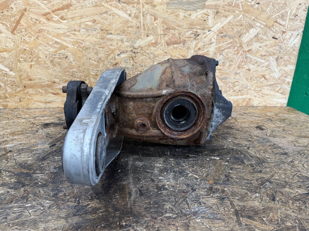 ZADNÍ DIFERENCIÁL MERCEDES W211 2.7 CDI A2303510105 - 2