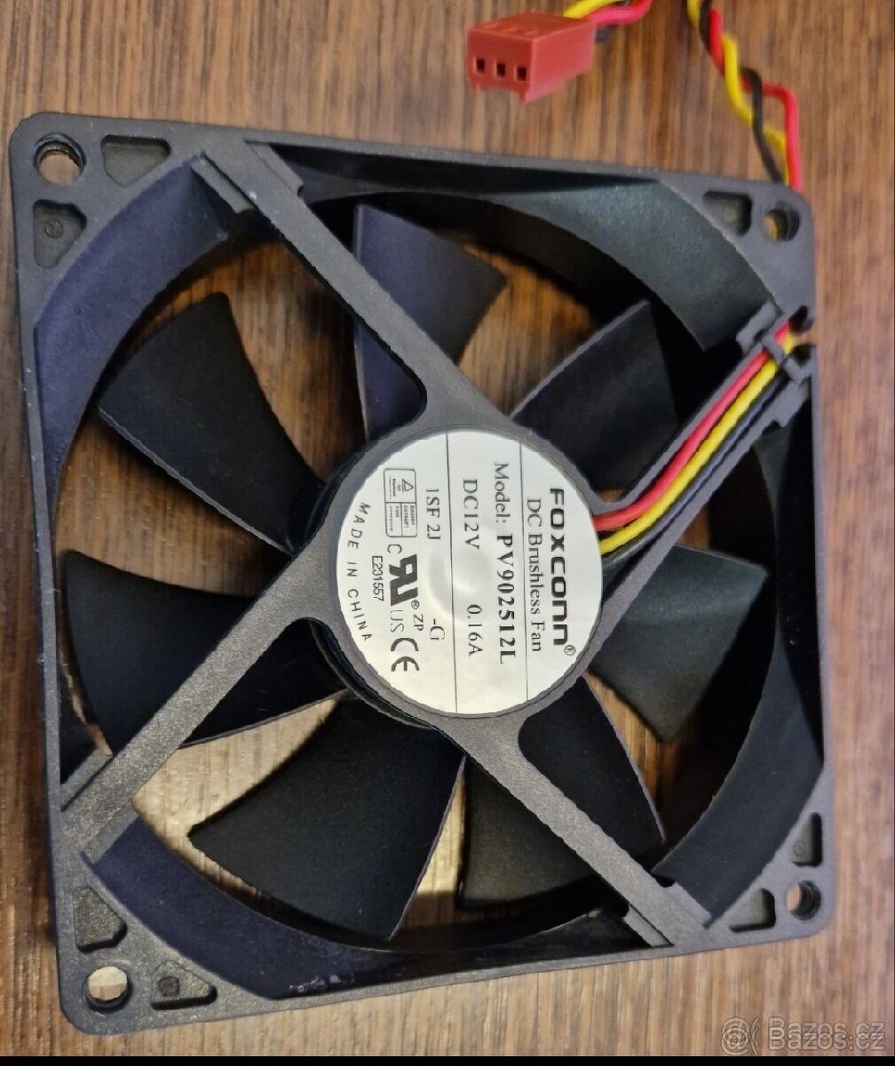 Ventilátory k PC 12V a rozdvojka napájení ventilátorů - 2