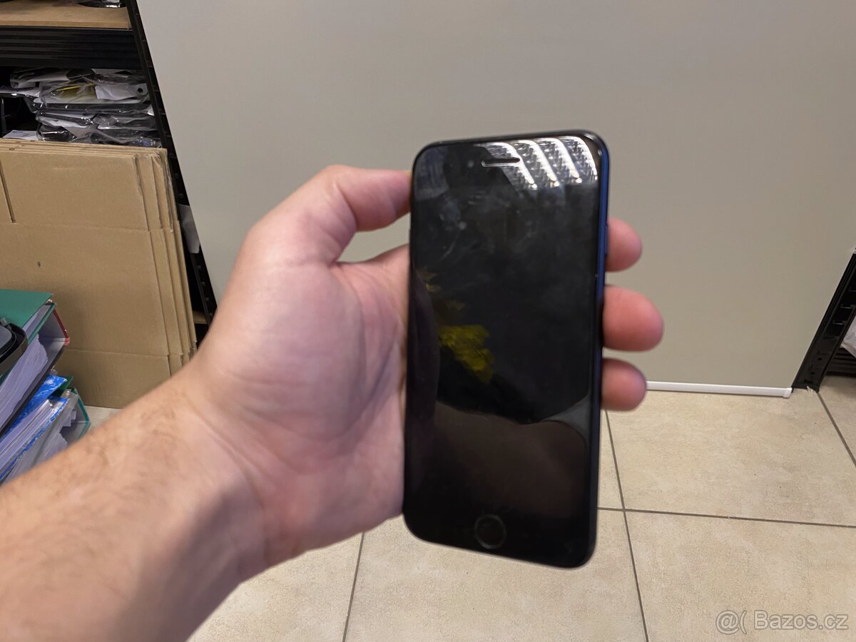 iPhone 7 | Plně funkční, vada foto - 2