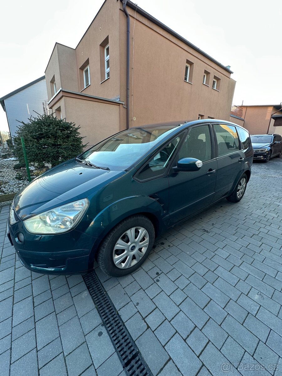 Ford S-Max 2.0TDCi manuál 6kvalt - 2