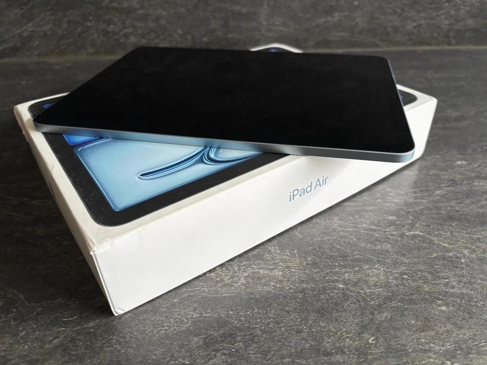 Apple iPad 11" M2 (2024) 128GB - 2