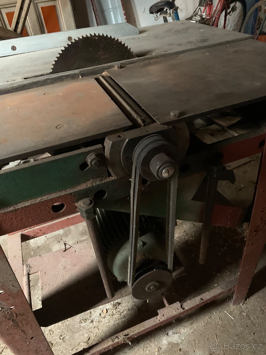 Pila s hoblovkou - 2