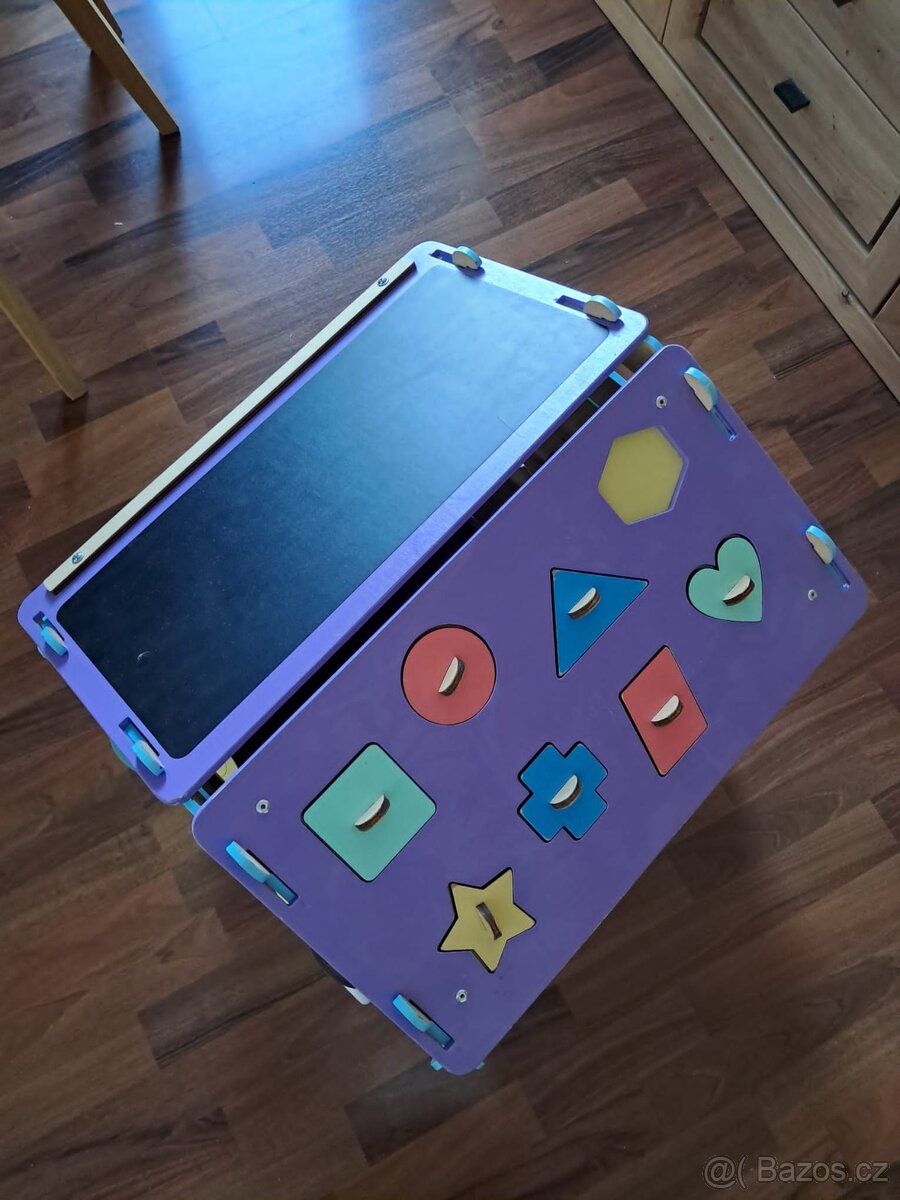 Activity board - domeček - 2