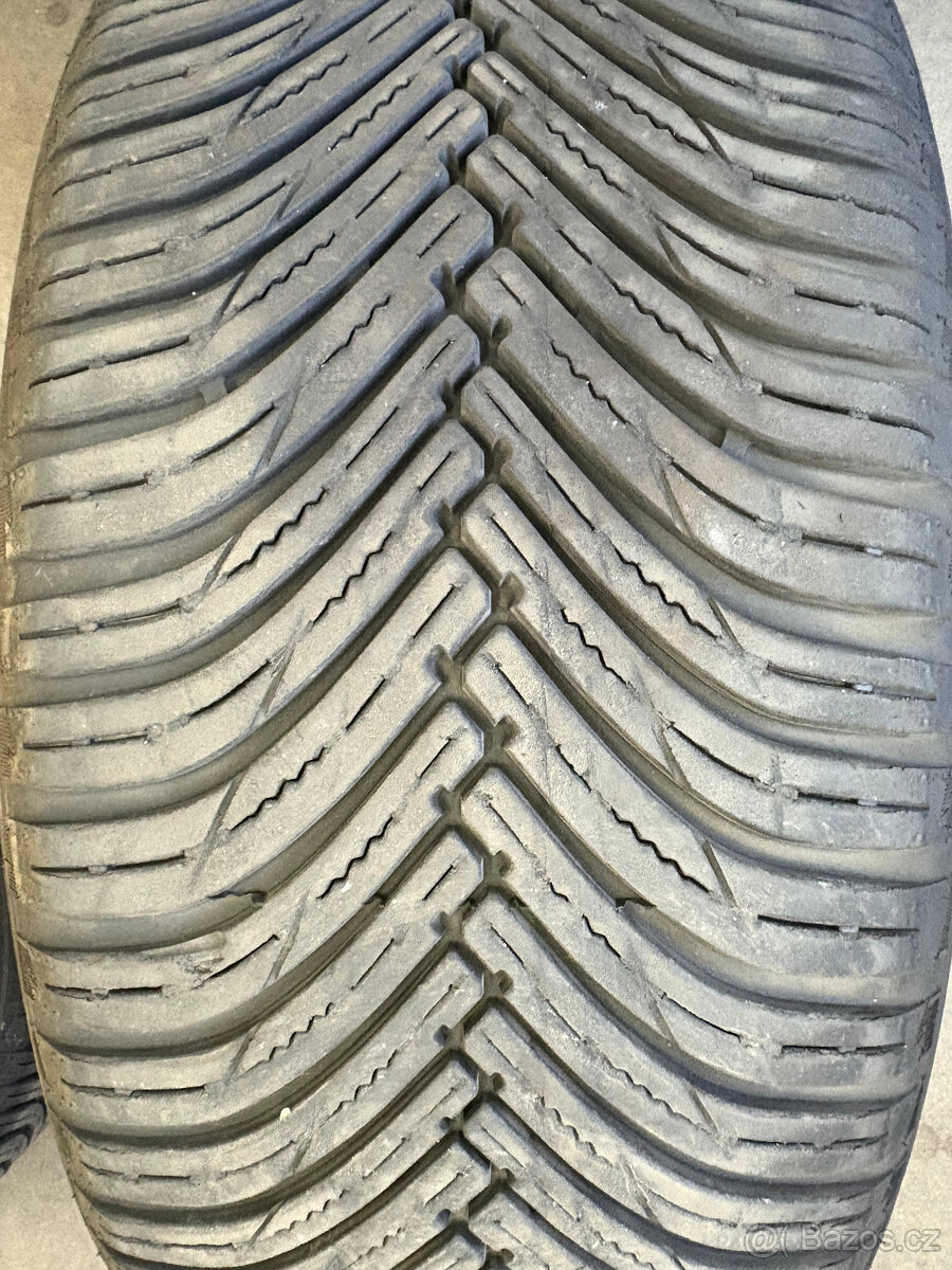 Maxxis Premitra 225/45 R18 - 2