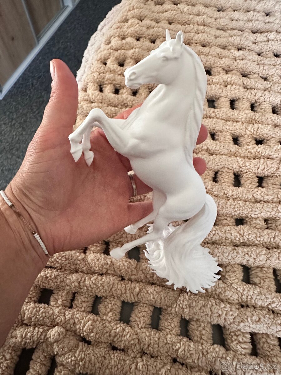 Kůň soška figurka dekorace - 2