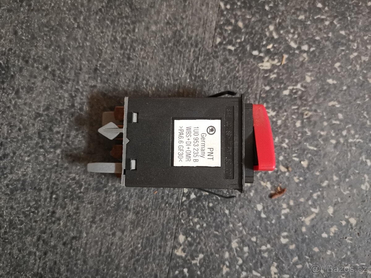 Spínač varovných světěl 1U0953235B - 2