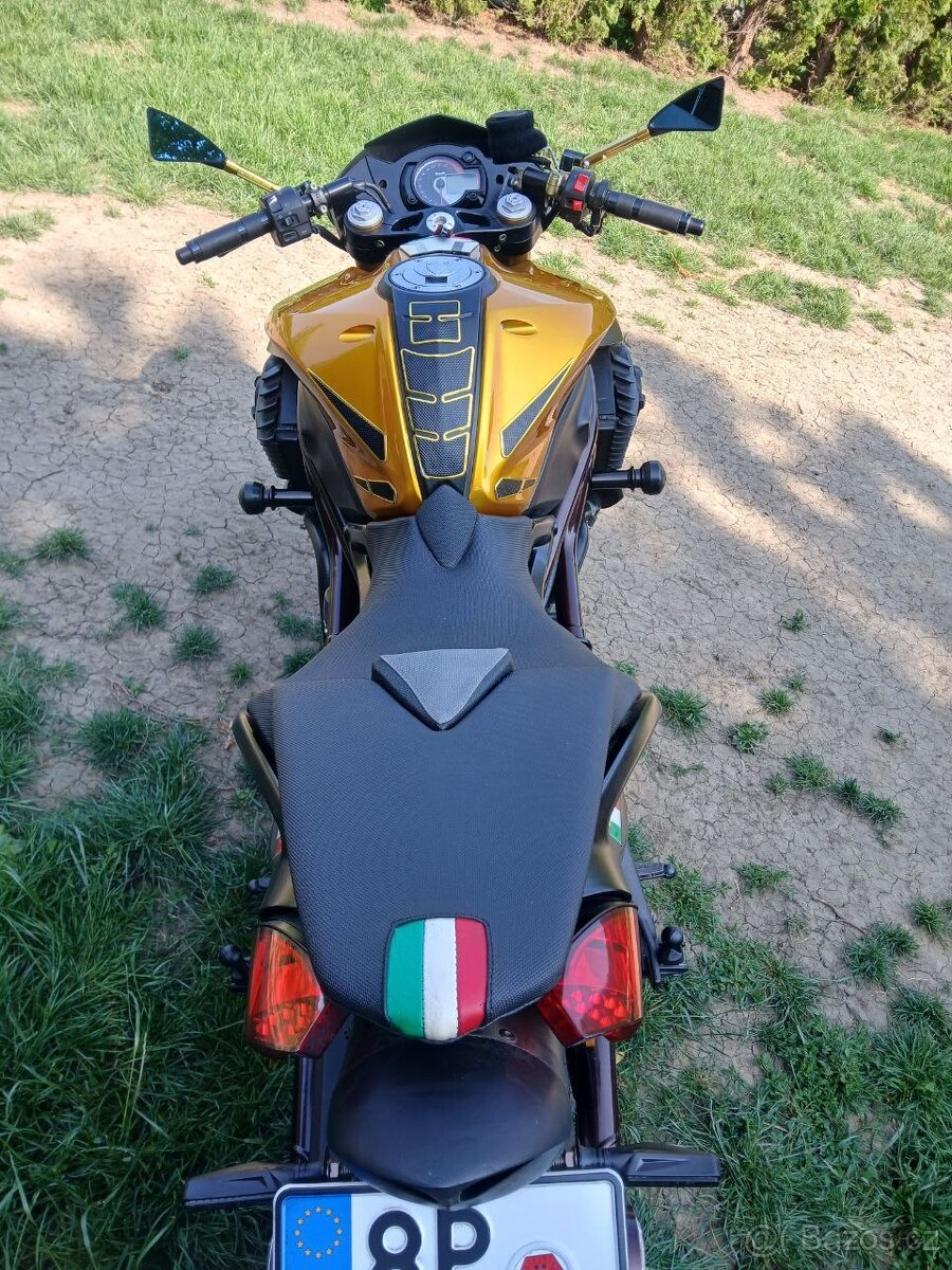 Benelli TNT 899 - 2