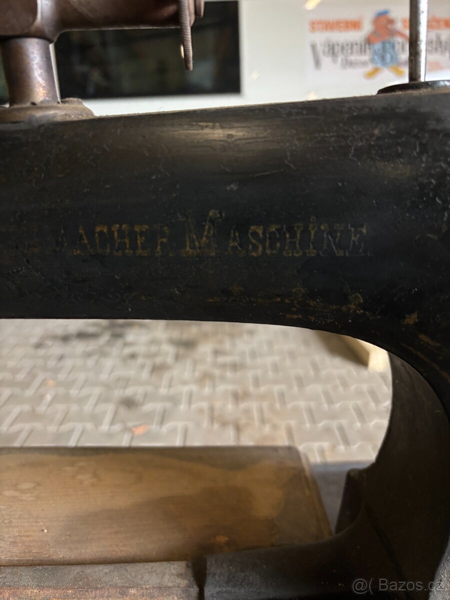 Prodám ševcovský šicí stroj Bucher Schuhmacher Maschine - 2