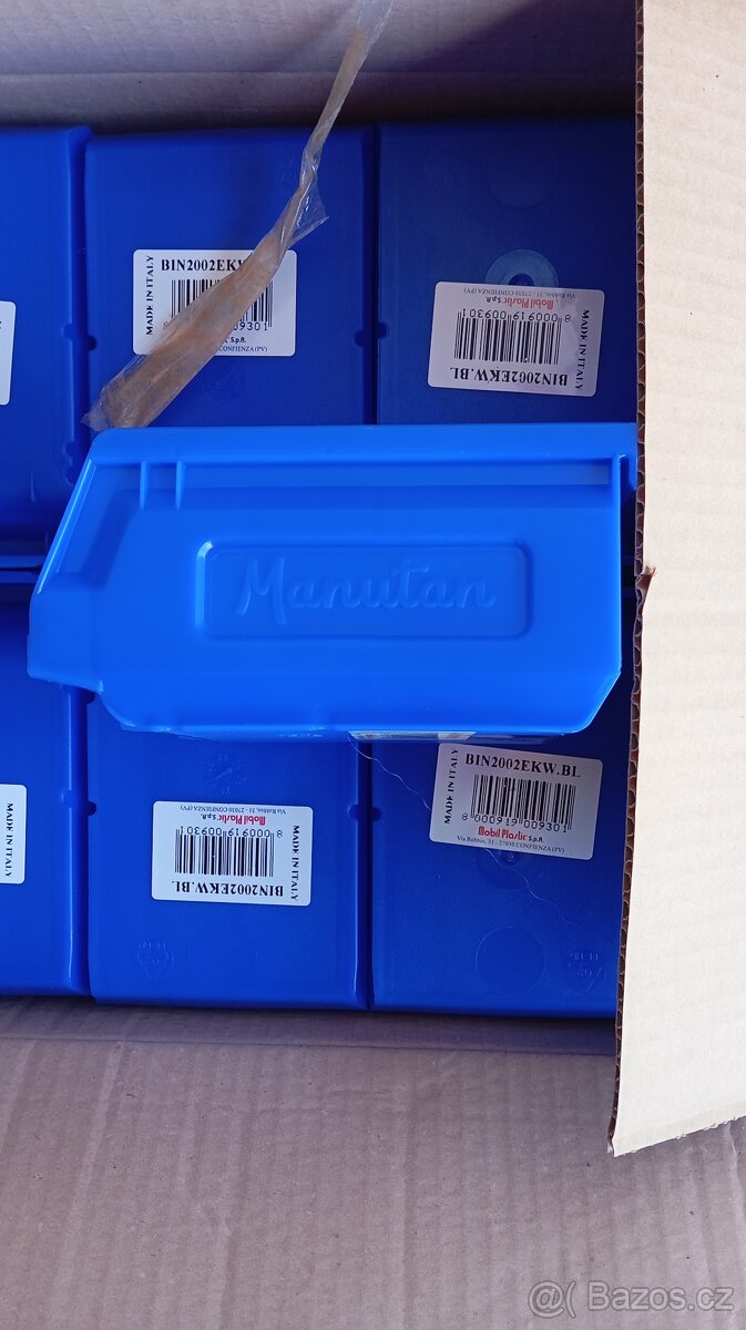 Manutan plastové boxy - 2
