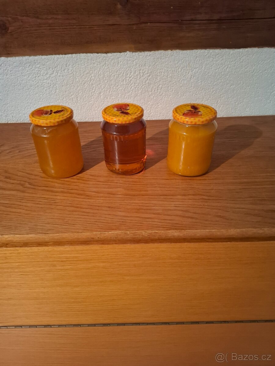Letošní med 3 druhy - 2