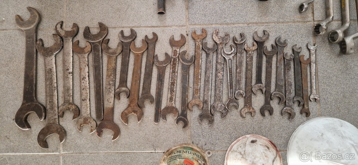 Přebytečné nářadi - 2