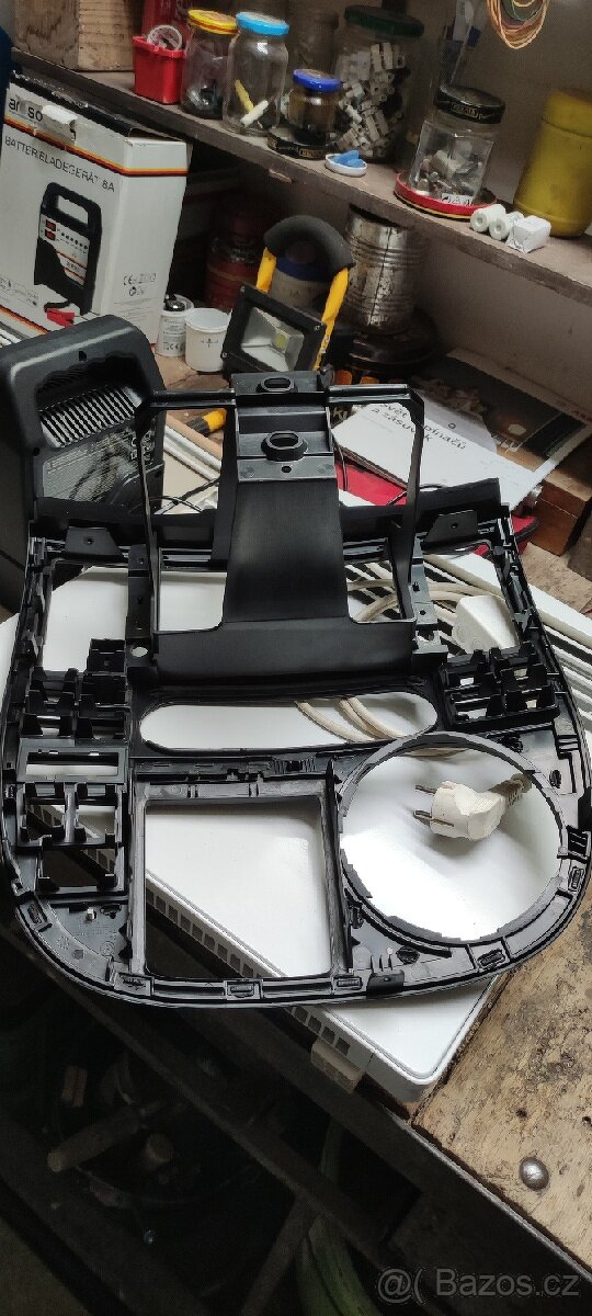 Multivan T5 středový panel - 2