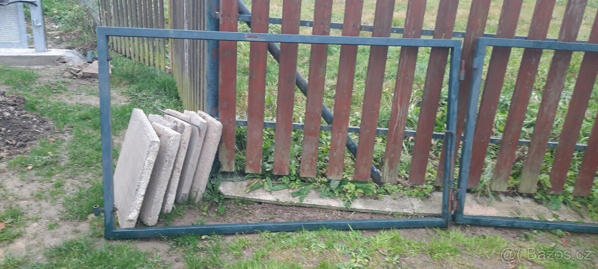 PRODEJ KOVOVÉ BRÁNY - 2