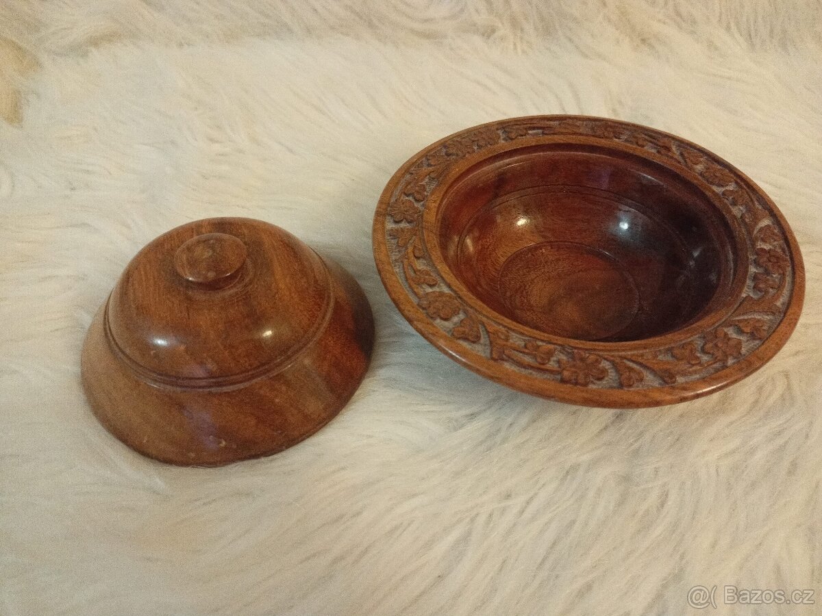 Miska s víčkem - 2