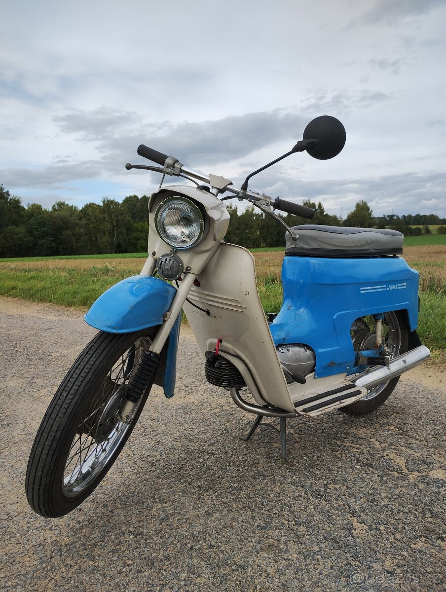 Prodám výborně zachovalou jawu 50 typ 20 rok 1980 - 2