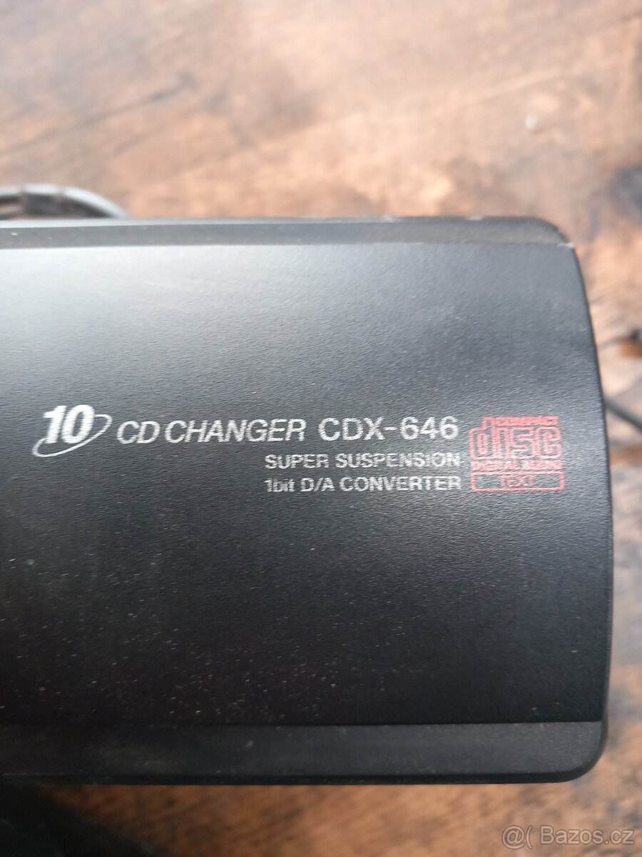 Autoradio CD changer subwoofer - 2