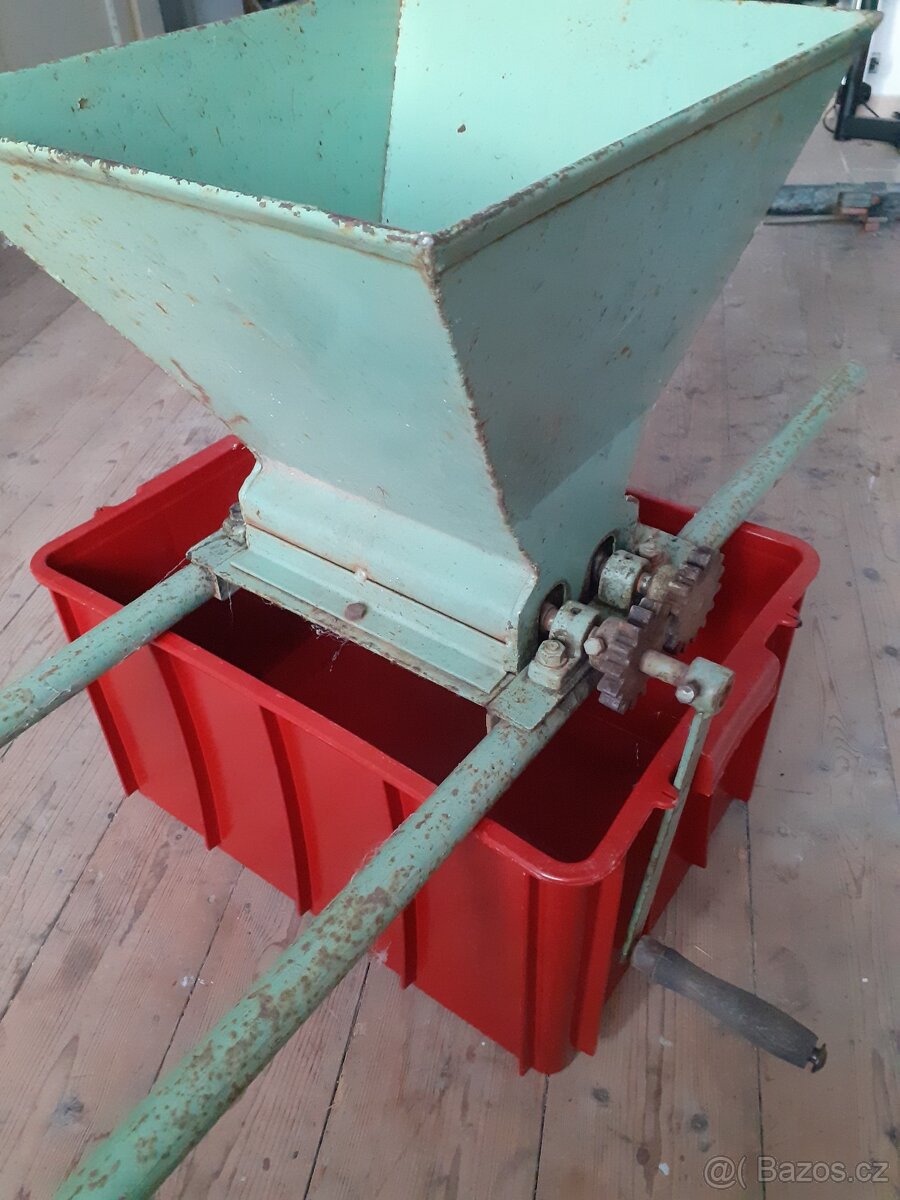 mlýnek na hrozny - 2