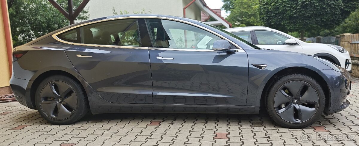 Tesla Model 3 2020 SR plus RWD, tažné +DPH - 2