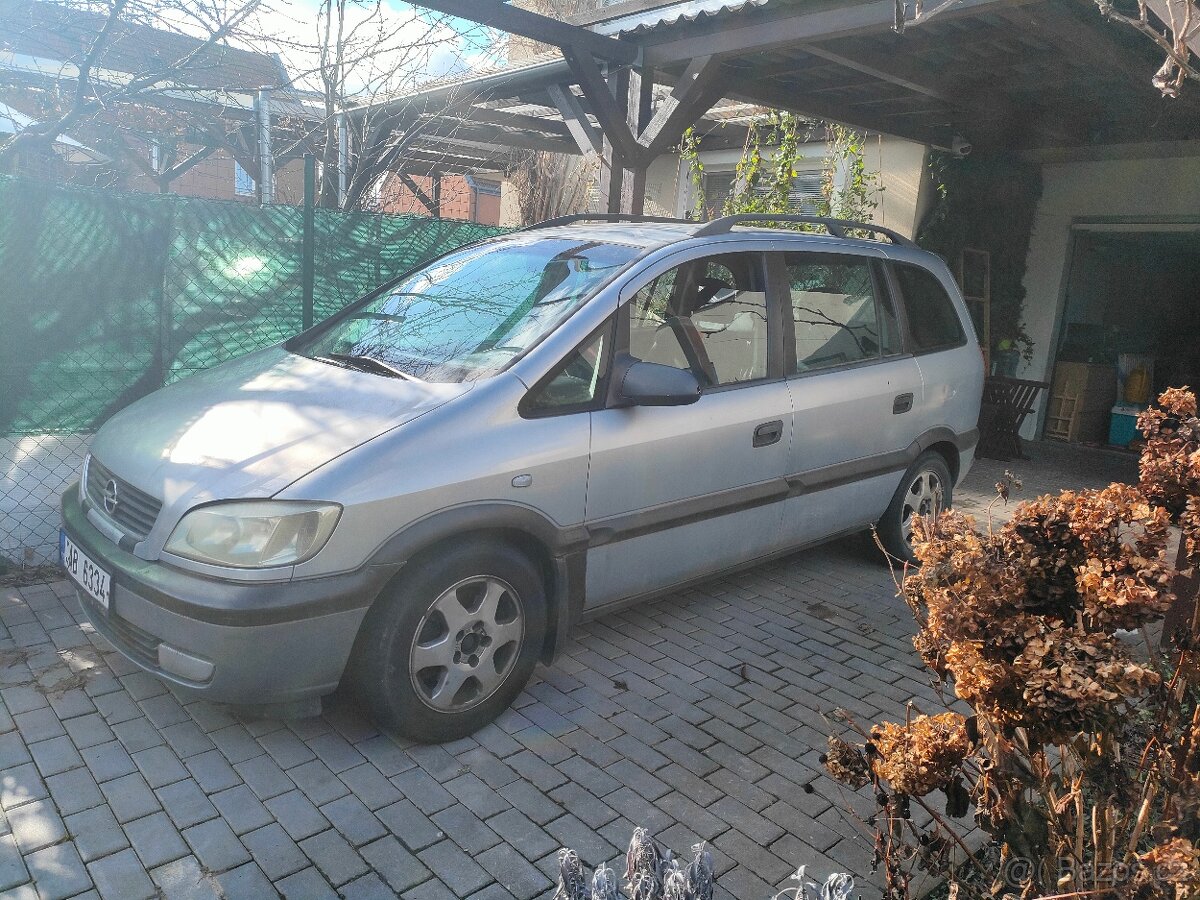 Opel Zafira - 2