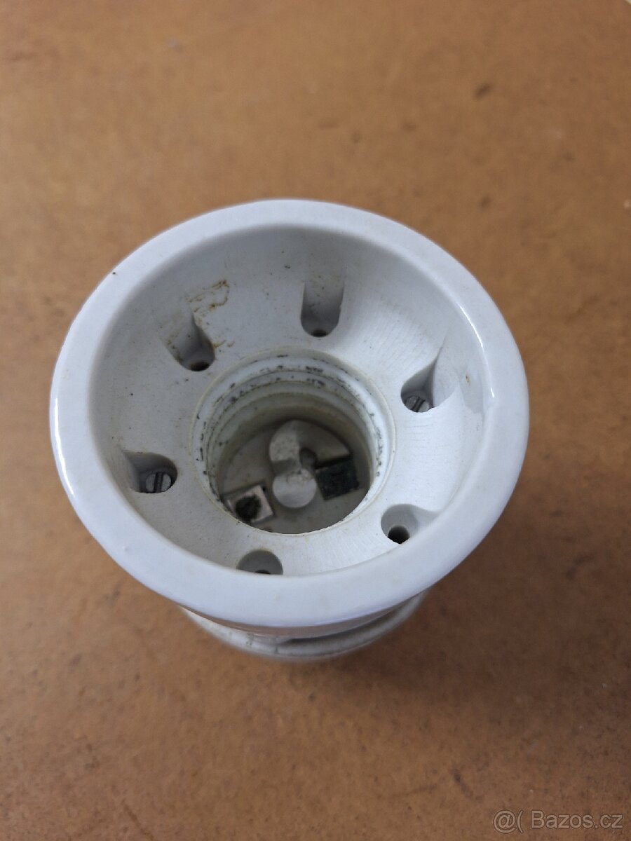 Keramická patice E40 - 2